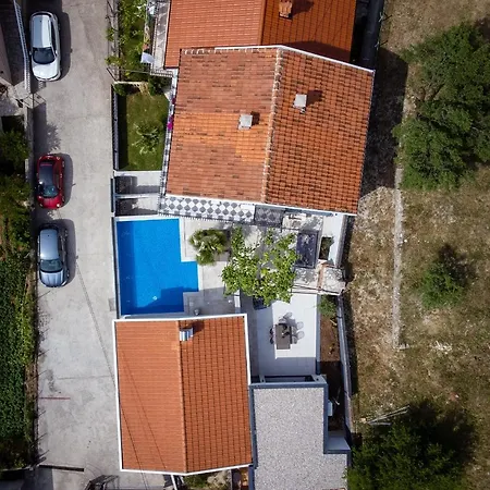 View With Jacuzzi & Heated Pool Mostar