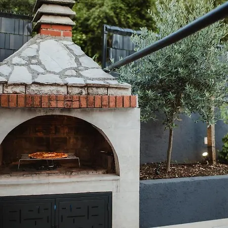 Vila View With Jacuzzi & Heated Pool Mostar