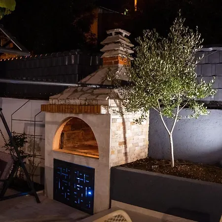 View With Jacuzzi & Heated Pool