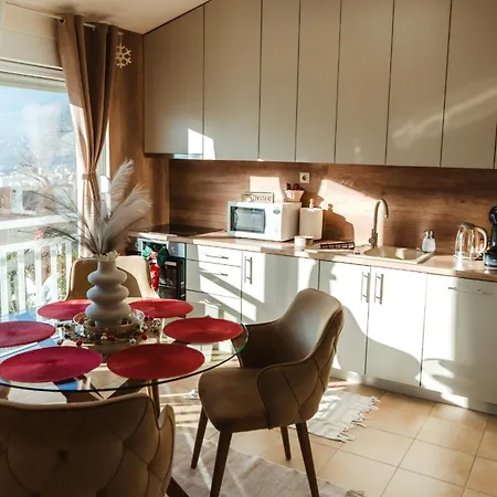 View With Heated Pool & Jacuzzi فيلة موستار