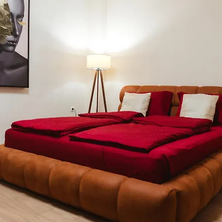 View With Heated Pool & Jacuzzi * Mostar