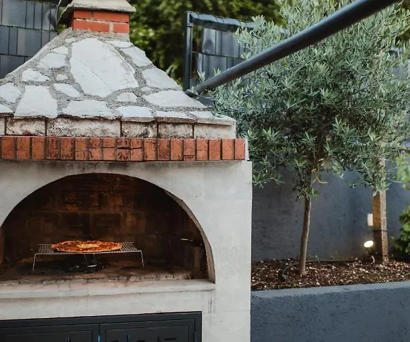 Villa View With Jacuzzi & Heated Pool Mostar