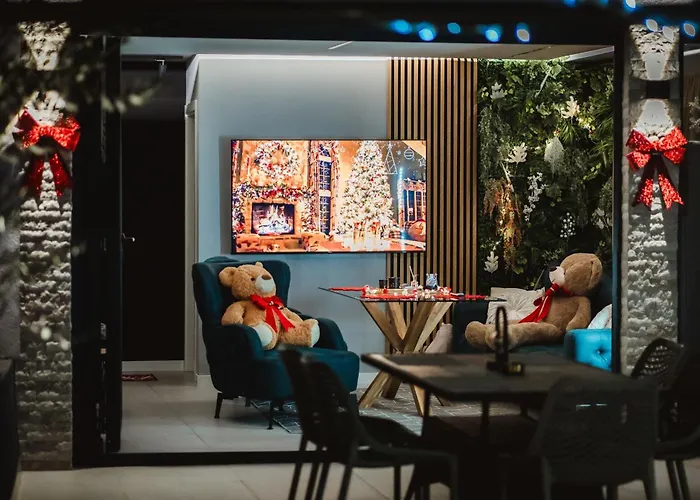 Villa View With Jacuzzi & Heated Pool